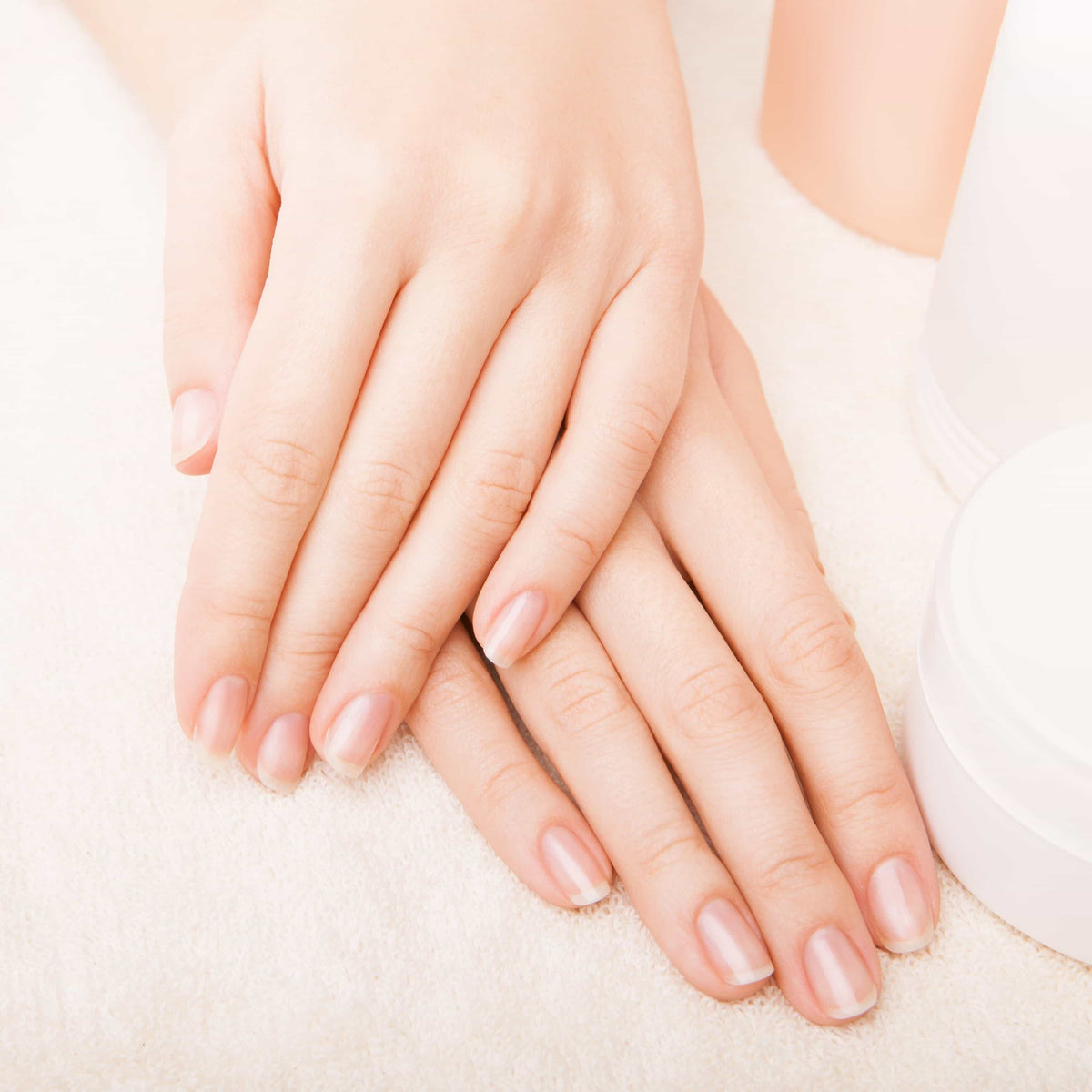 Désinfectant main • Soins • Nail : Code France • Produits professionnels  pour vos ongles