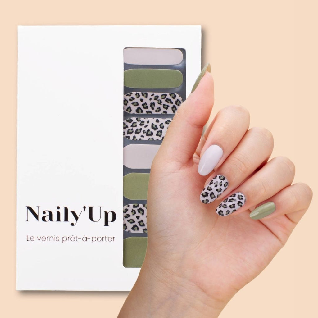 Nail stickers - green leopard